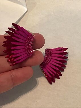 Mignonne Gavigan Mini Madeline Earrings Fuchsia Raffia Beaded